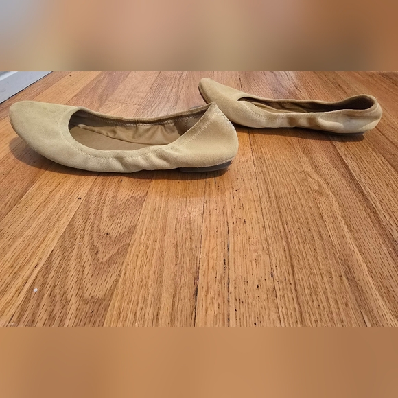 Lucky Brand Tan Women's Ballet Flats - Picture 5 of 9